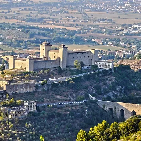 Apartment Spacious In With Mountain View Bevagna