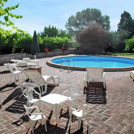 Spacious In With Mountain View Apartment *