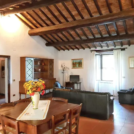 Apartment Spacious In With Mountain View *